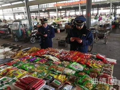 双龙市场监督管理所加强春节前农贸市场食品安全专项整治
